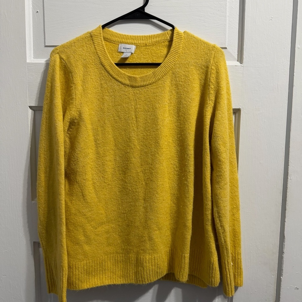 Old Navy Women's Yellow Mustard Crewneck Sweater size L